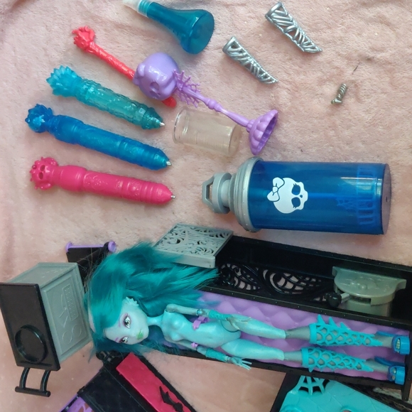 monster high Other Monster High Create A Monster Set With Extra